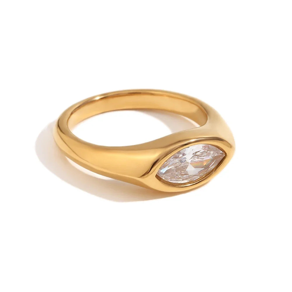 18k Oval Diamond Cut Ring