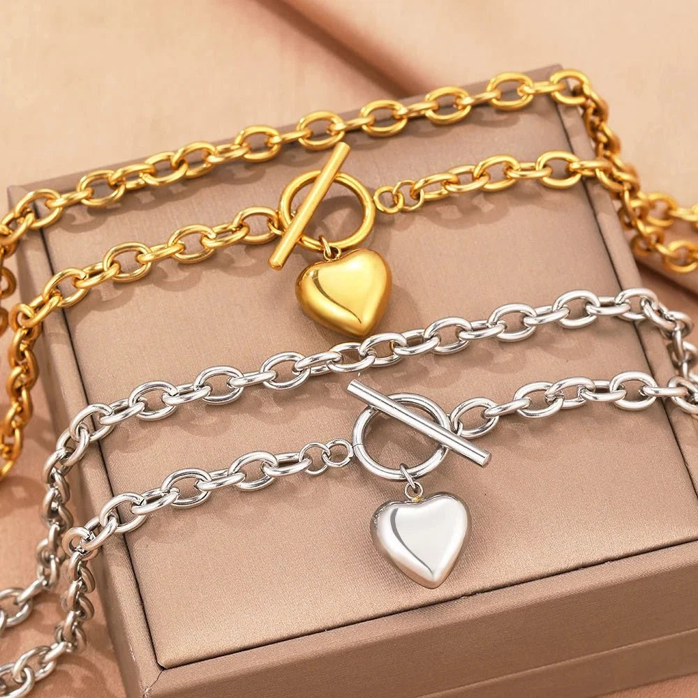 Paperclip Chain Circle Lock Heart Pendant Necklace
