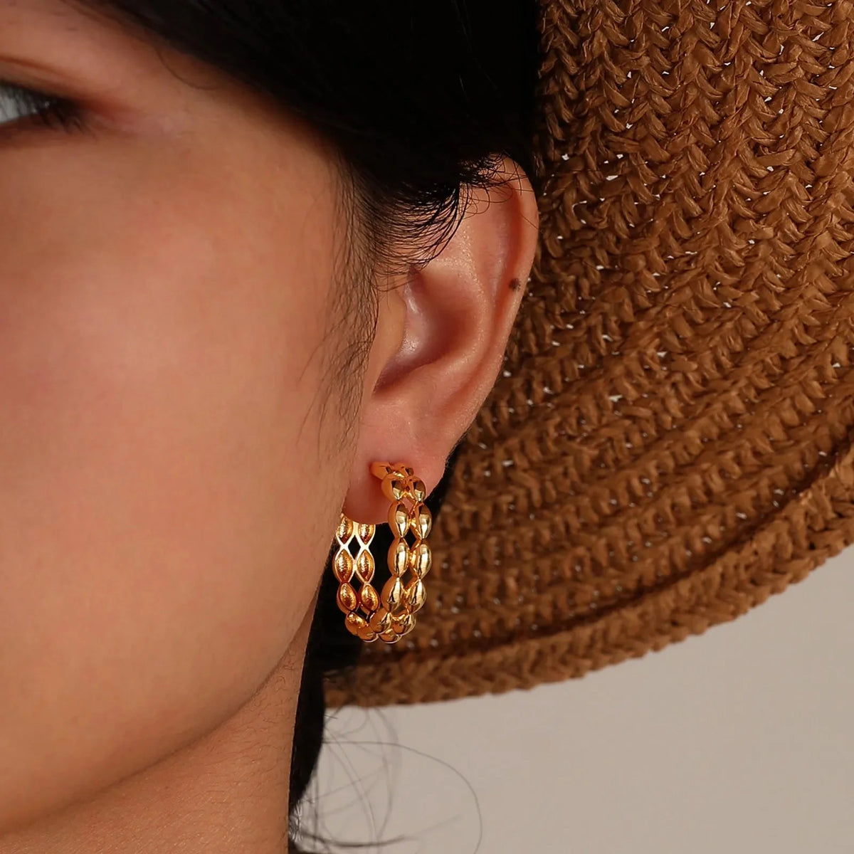 14k Dainty C Shaped Layered Hoop Earrings