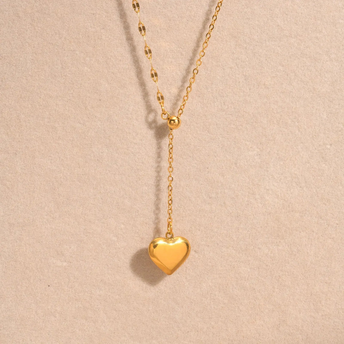 14k Dainty Feminine Heart Dangle Necklace