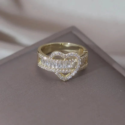 14k Lovers Loop Diamond Heart Ring
