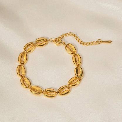 18k Dainty Cowrie Shell Bracelet