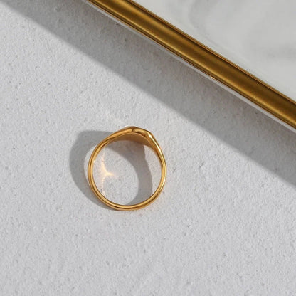 18k Dainty Floral Signet Rings
