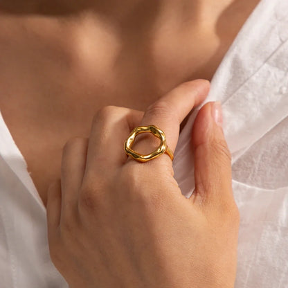 18k Melted Flower Open Ring