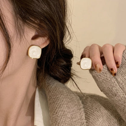 5x White & Gold Enamel Earrings Sets