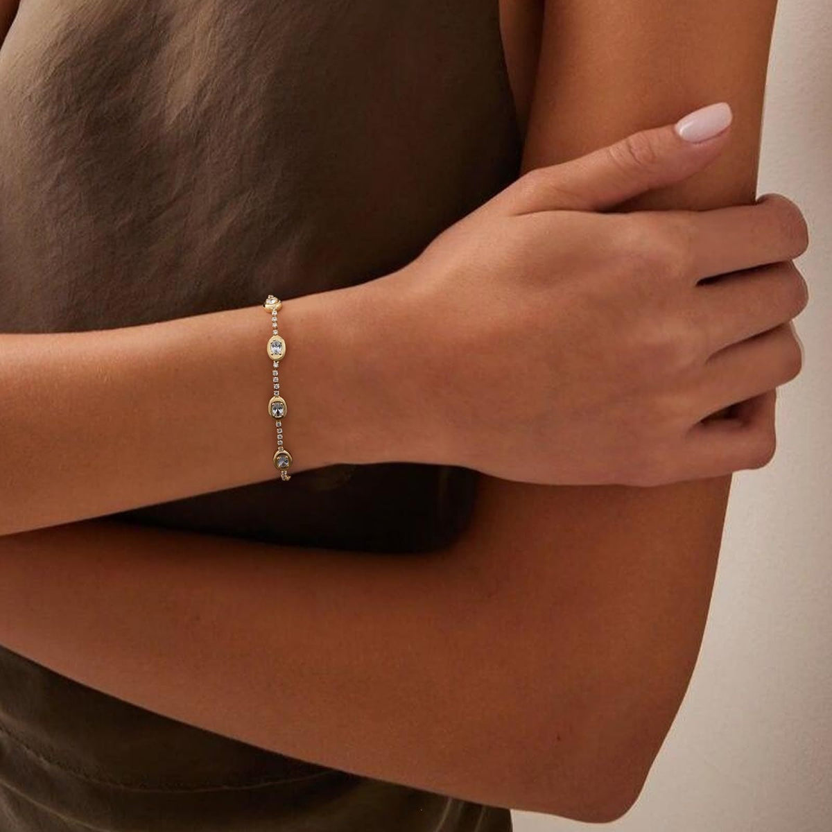 14k Dainty Heart and Oval Accented Tennis Bracelet