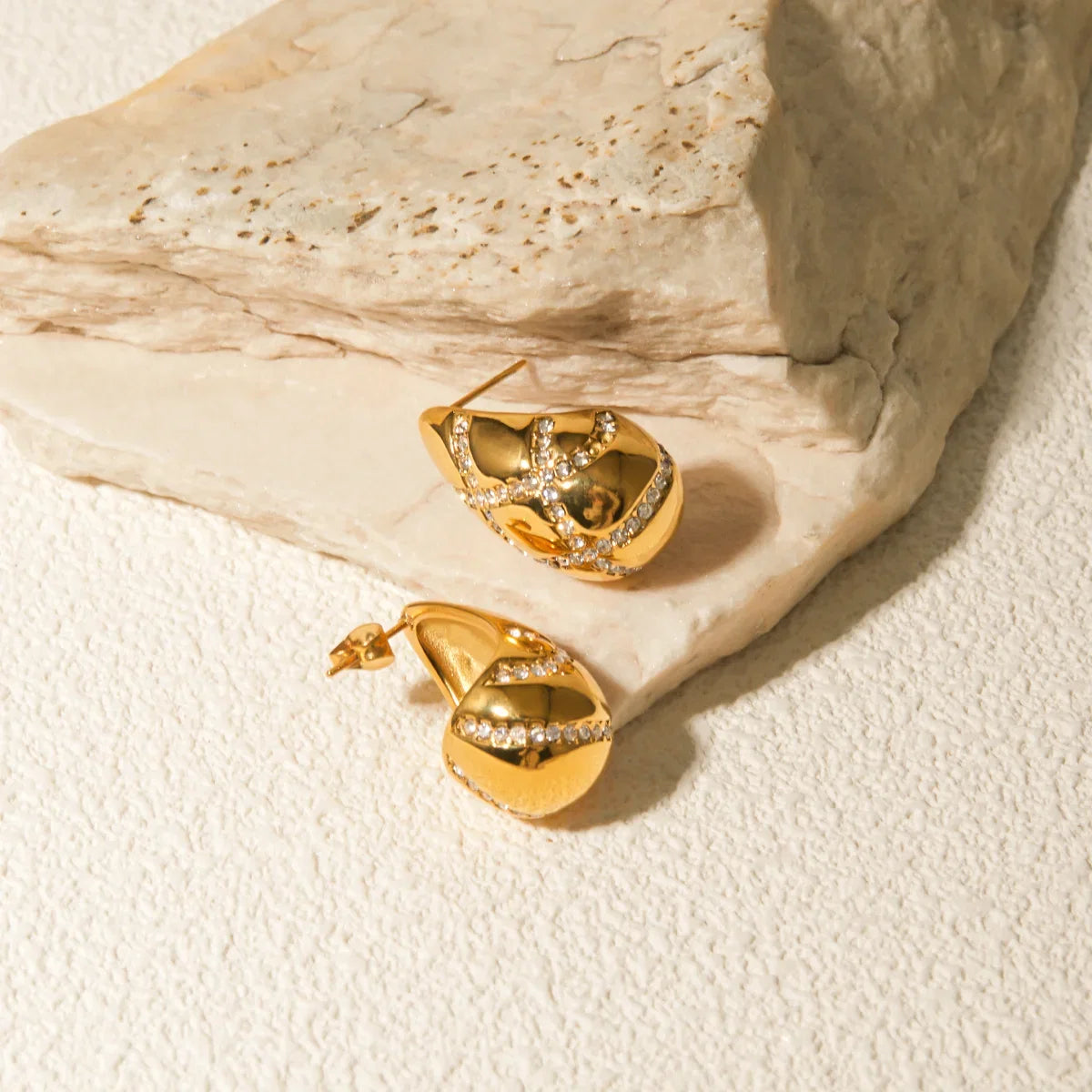 Dainty Gold Diamond Striped Droplet Earrings