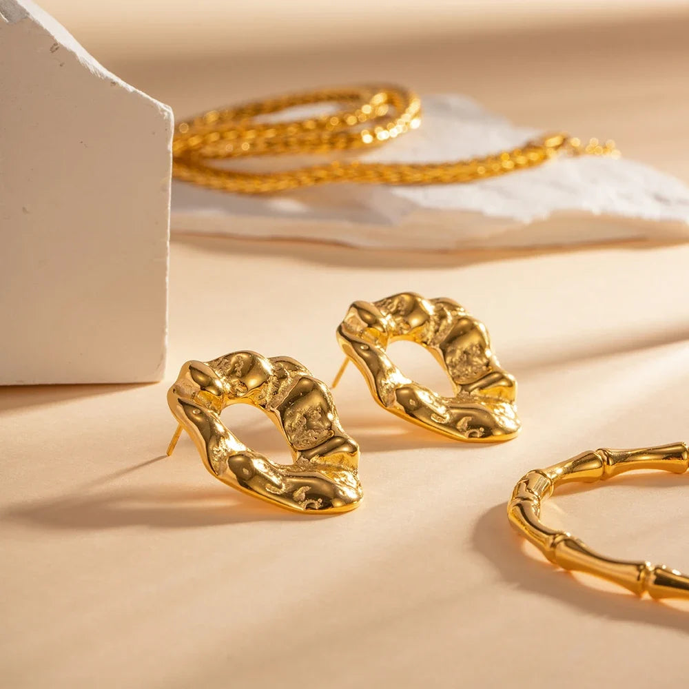 18k Textured Open Irregular Circle Earrings