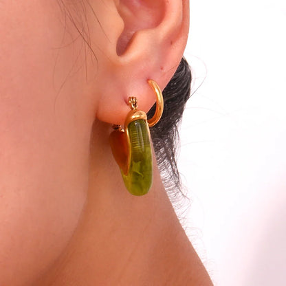 18k Classy V Hoop Earrings