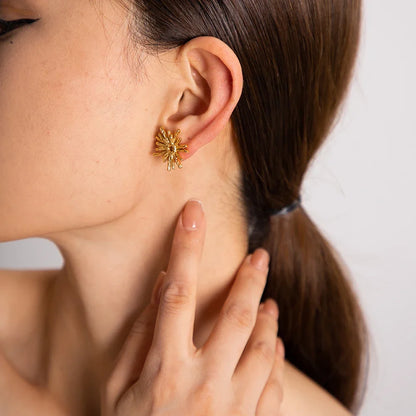 Dainty Radial Shine Stud Earrings