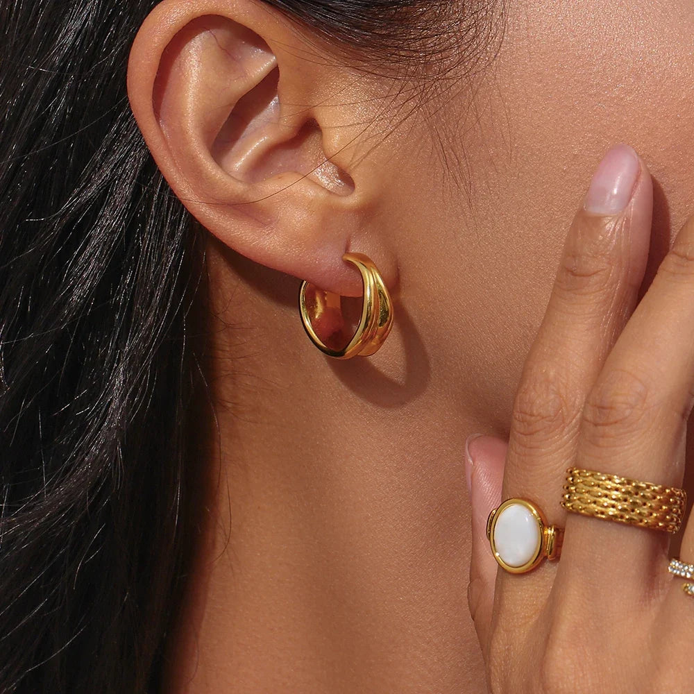 Minimal Textured Crevice Earrings