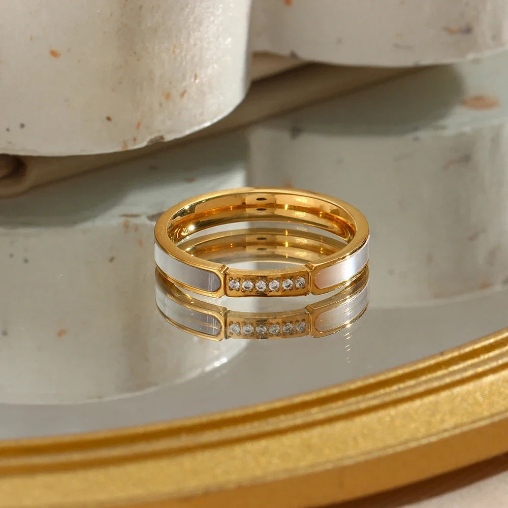 Dainty Shell Paved Dainty Diamond Ring