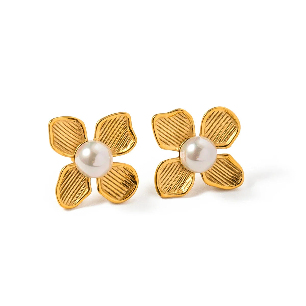 18k Four Petal Textured Pearl Flower