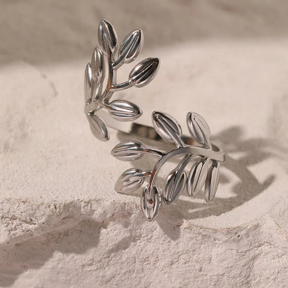 Elegant Floral Wrap Wring