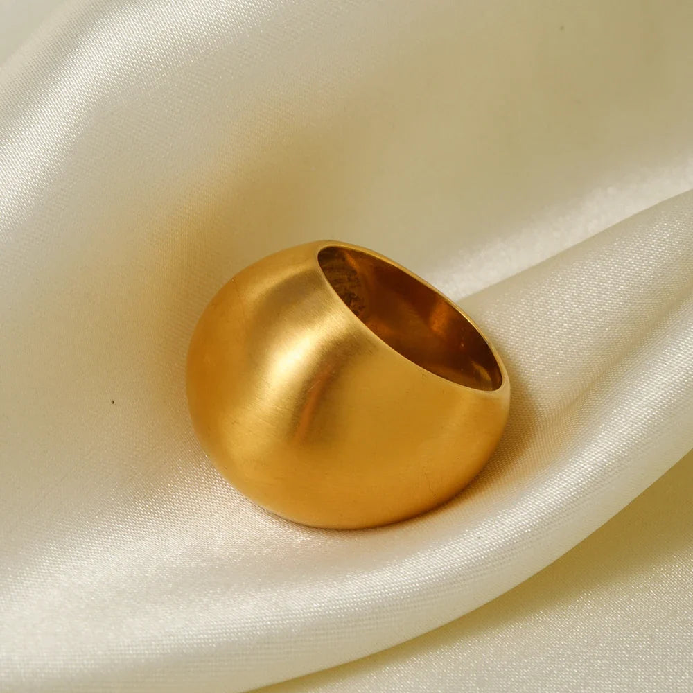 18k Bold Round Brushed Ring