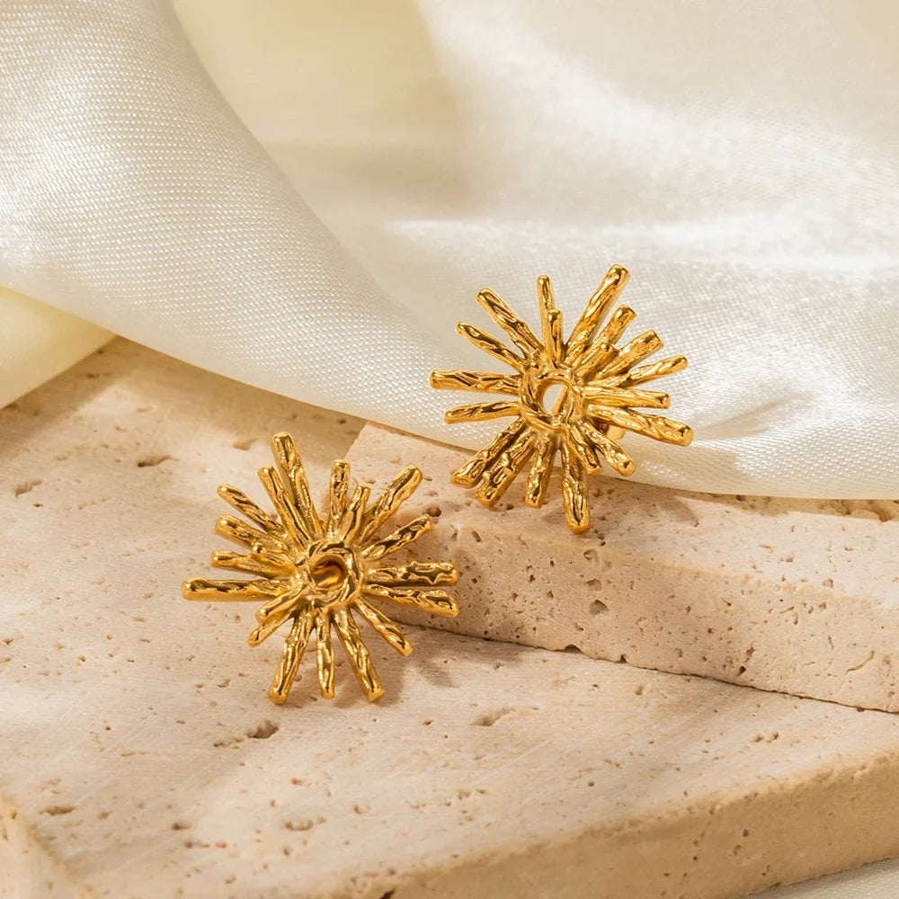 Dainty Radial Shine Stud Earrings
