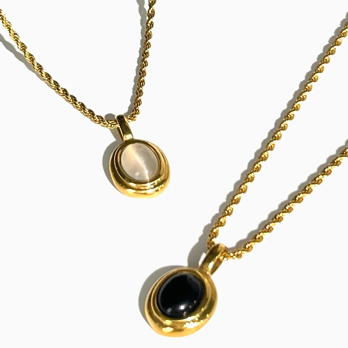 18k Classy Vintage Inspired Oval Gem Stone Necklace