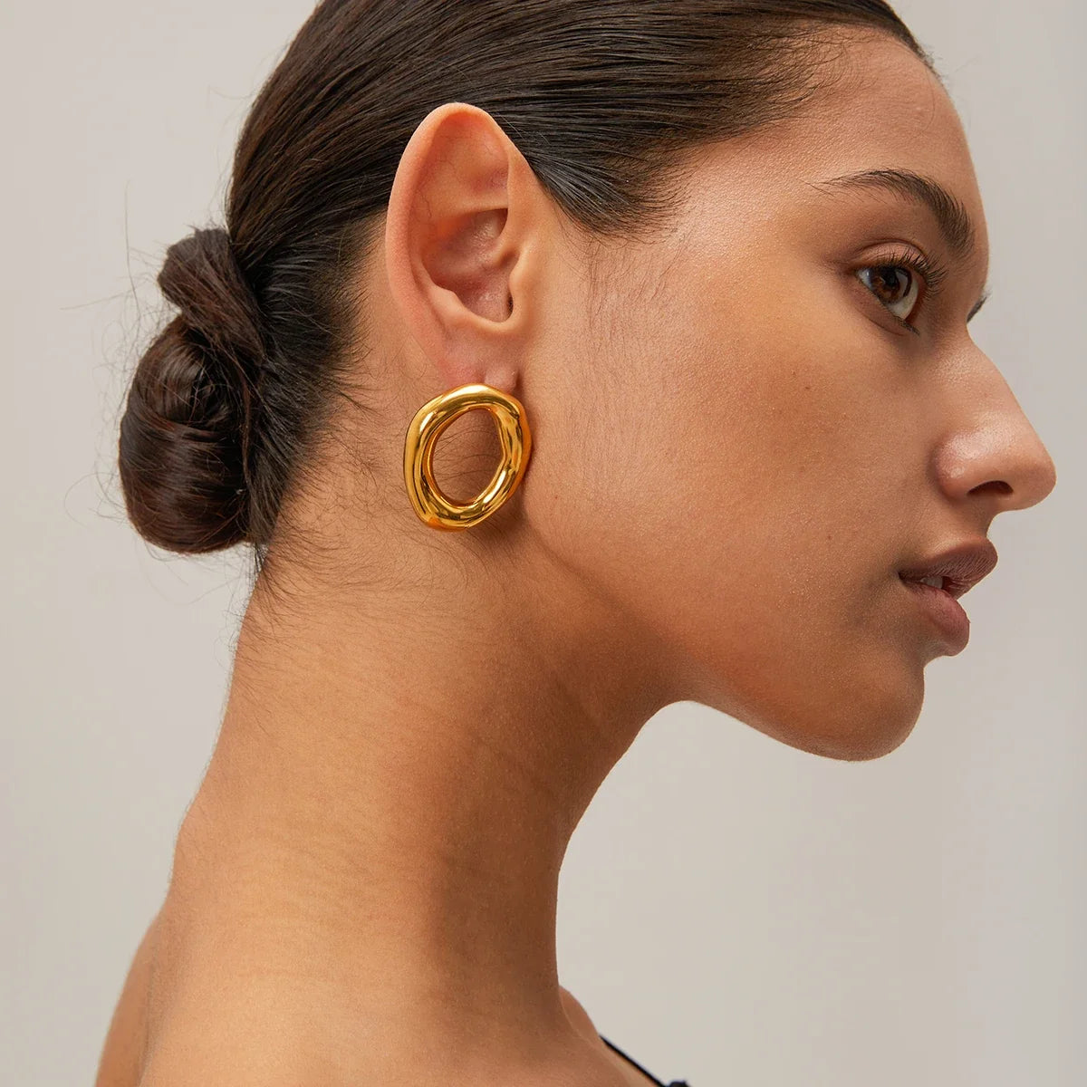 Open Oval Stud Earrings