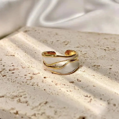 Adjustable Luxury Gold Crevice Ring