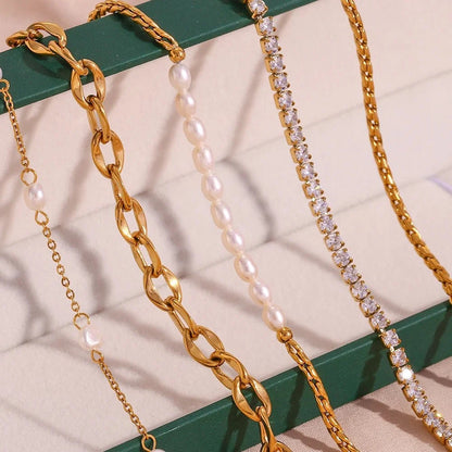 Dainty Accented Gold Chain Anklets