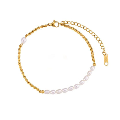 Dainty Accented Gold Chain Anklets