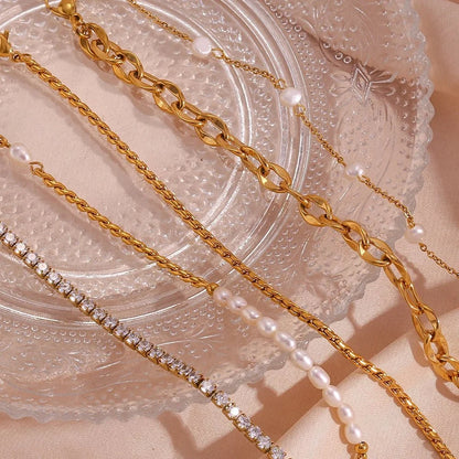 Dainty Accented Gold Chain Anklets