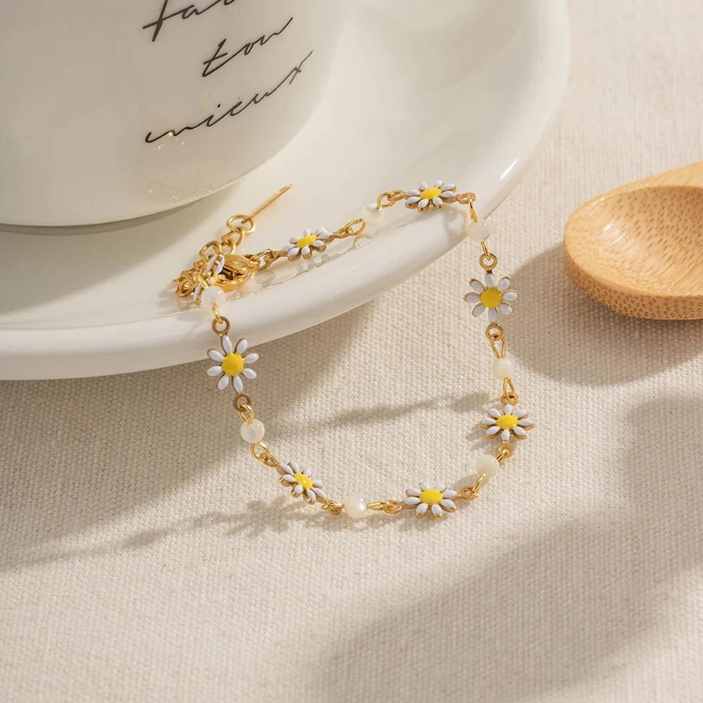 Dainty Daisy Floral Bracelet Necklace and Earrings Set