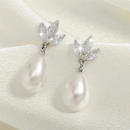 Dainty Diamond Leaf Pearl Earrings