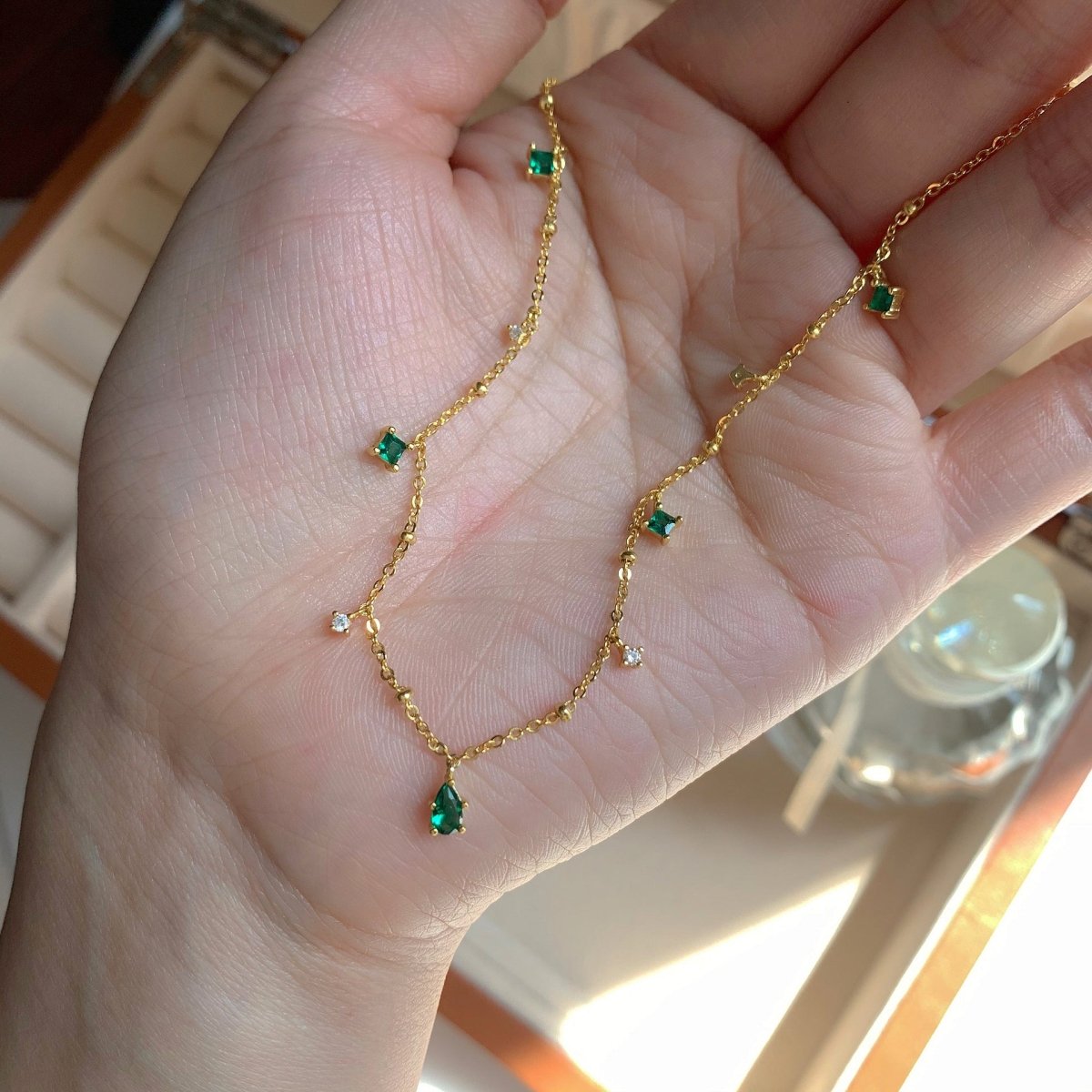 Dainty Emerald Aurora Necklace