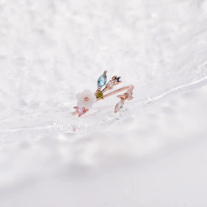 Dainty Floral Diamond Leaf Ring