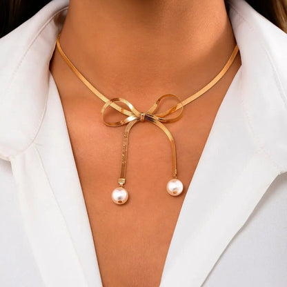Dainty Herringbone Pearl Bow Necklace