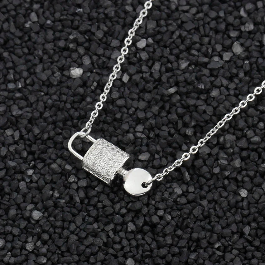 Dainty Lock And Key Lovers Necklace