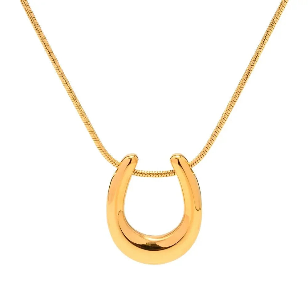Dainty Lucky Horseshoe Necklace