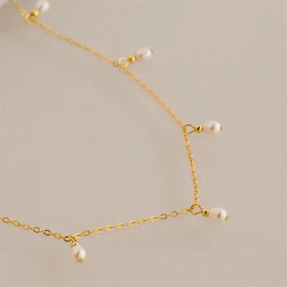 Dainty Pearl Droplets Necklace
