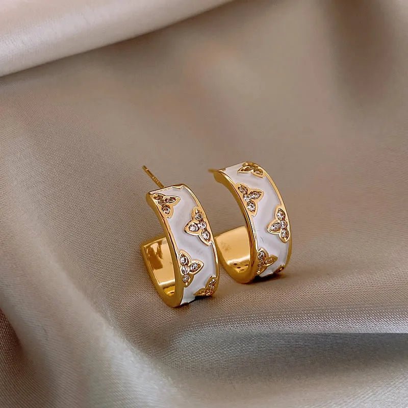 Dainty Round Floral C Shaped Earrings