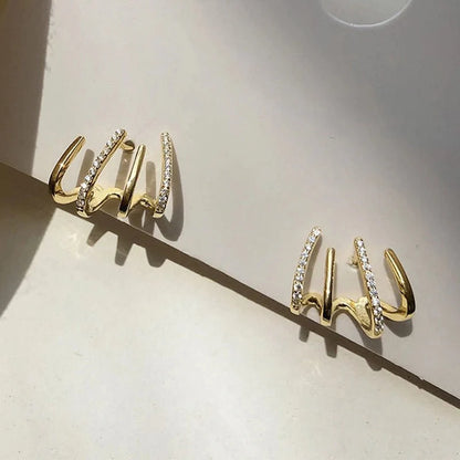 Dainty Shimmering Claw Huggie Earrings