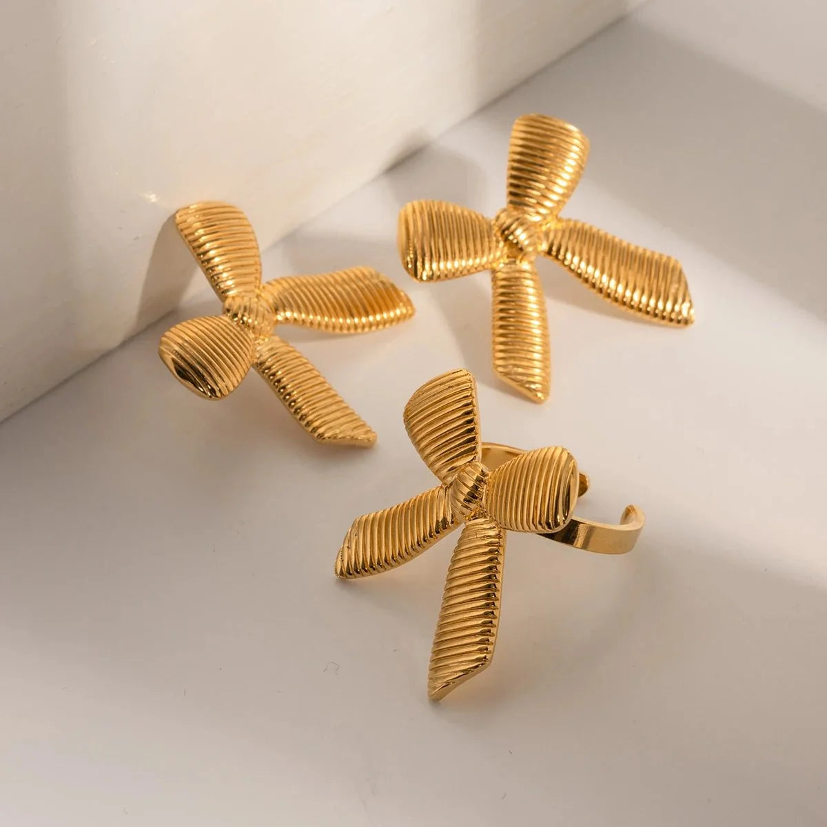 Dainty Striped Bow Elegant Ring and Earrings