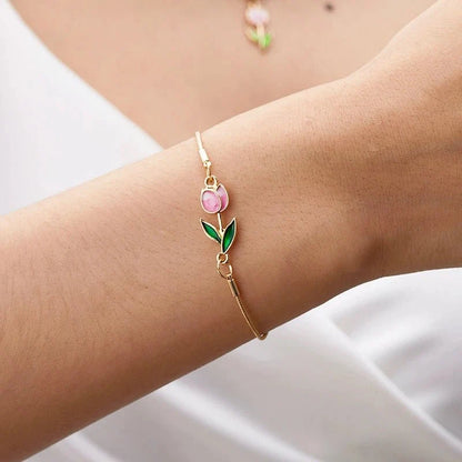 Feminine Floral Tulip Bracelet and Necklace Set