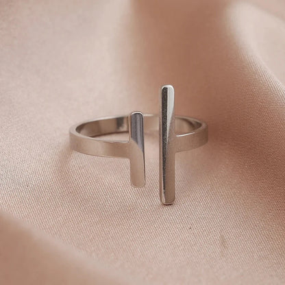 Minimal Adjustable Asymmetric Open Bar Ring