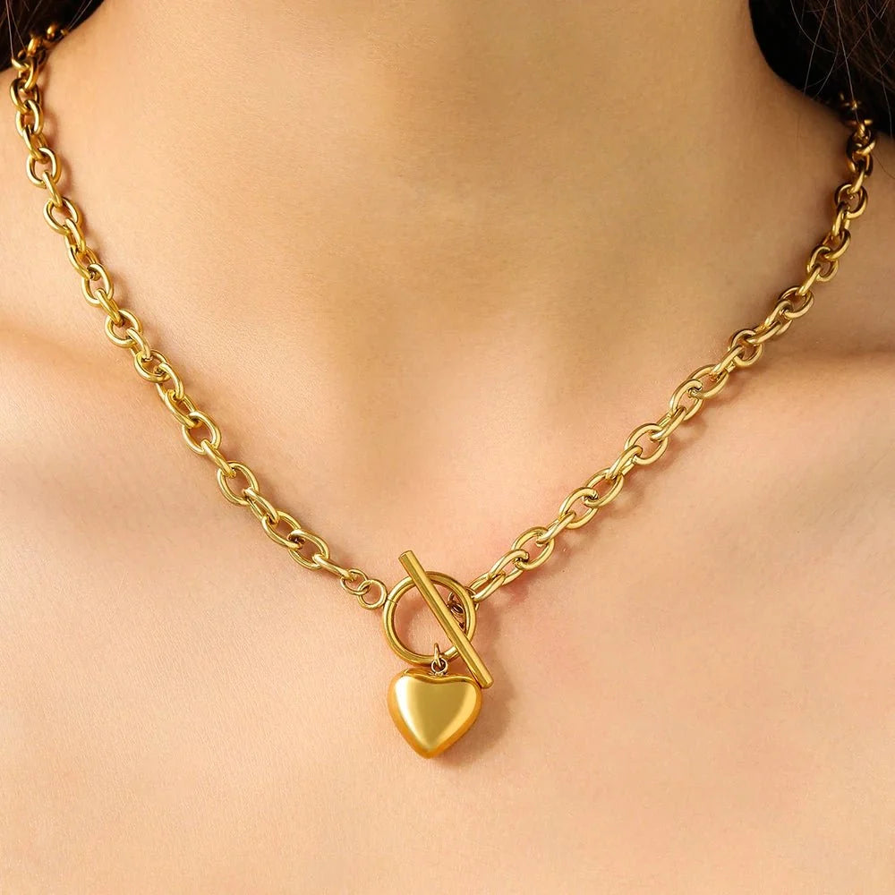 Paperclip Chain Circle Lock Heart Pendant Necklace