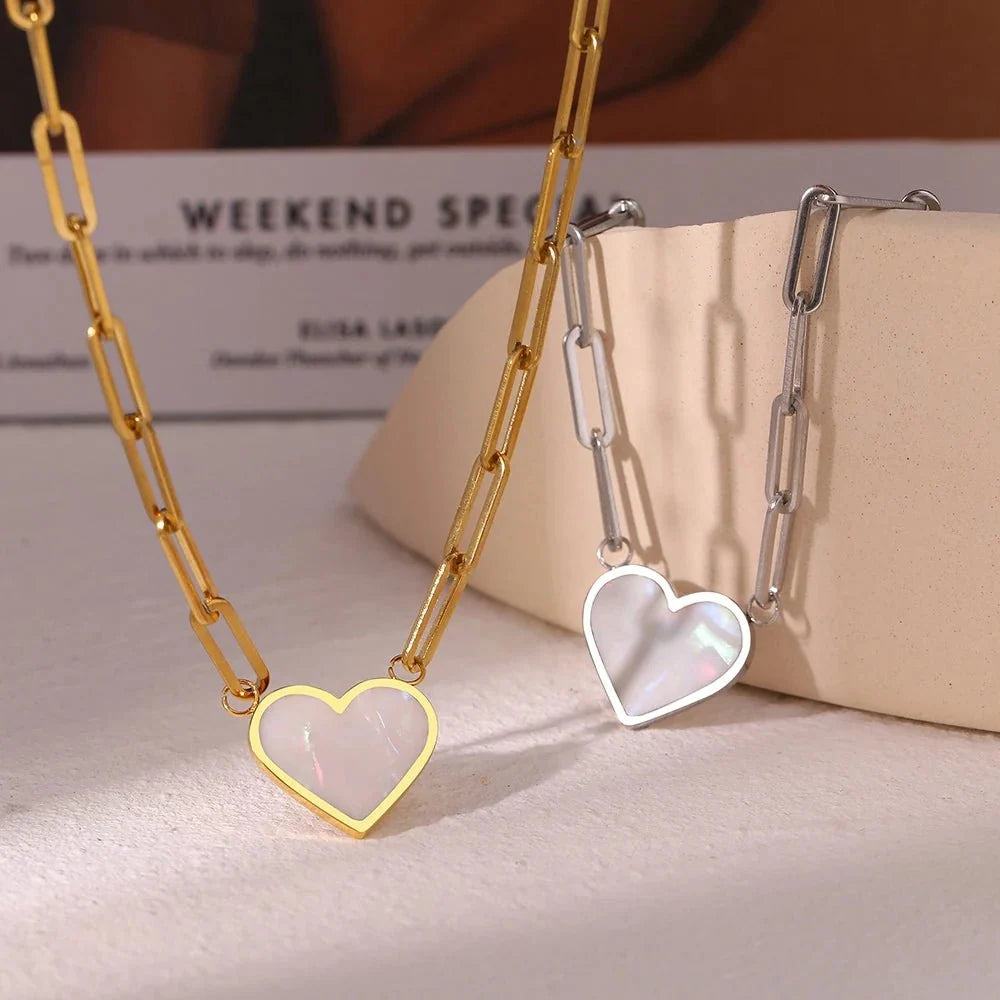 Paperclip Shell Heart Pendant Necklace