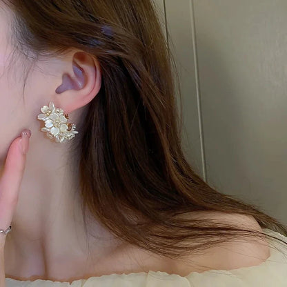 Round Floral Accented Elegant Earrings