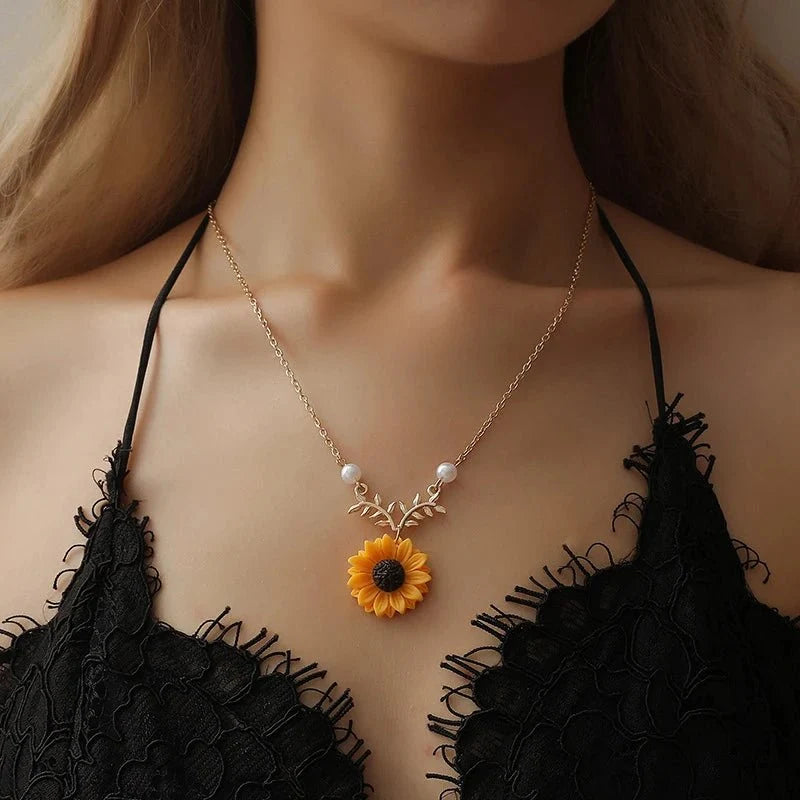 Summer Sunflower Dainty Necklace